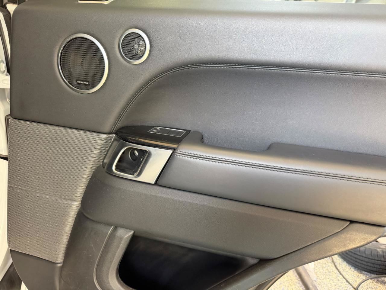 Used 2019 Land Rover Range Rover Sport HSE AWD/4WD image 21