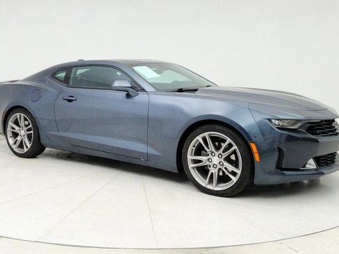 Used 2021 Chevrolet Camaro LT w/ RS Package image 3
