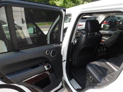 Used 2017 Land Rover Range Rover HSE AWD/4WD image 21