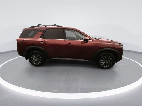 Used 2024 Nissan Pathfinder SV w/ Cargo Package image 9