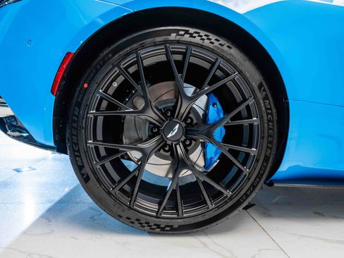 Used 2024 Aston Martin DB12 Coupe image 40