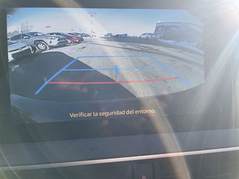 Used 2025 Toyota Prius SE image 20