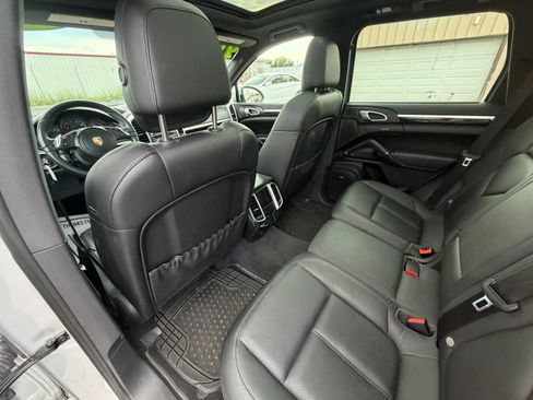 Used 2012 Porsche Cayenne S AWD/4WD image 14