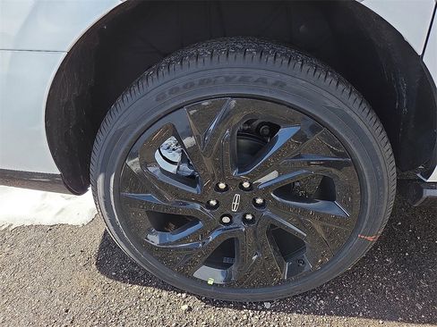 New 2026 Lincoln Navigator L Black Label image 8