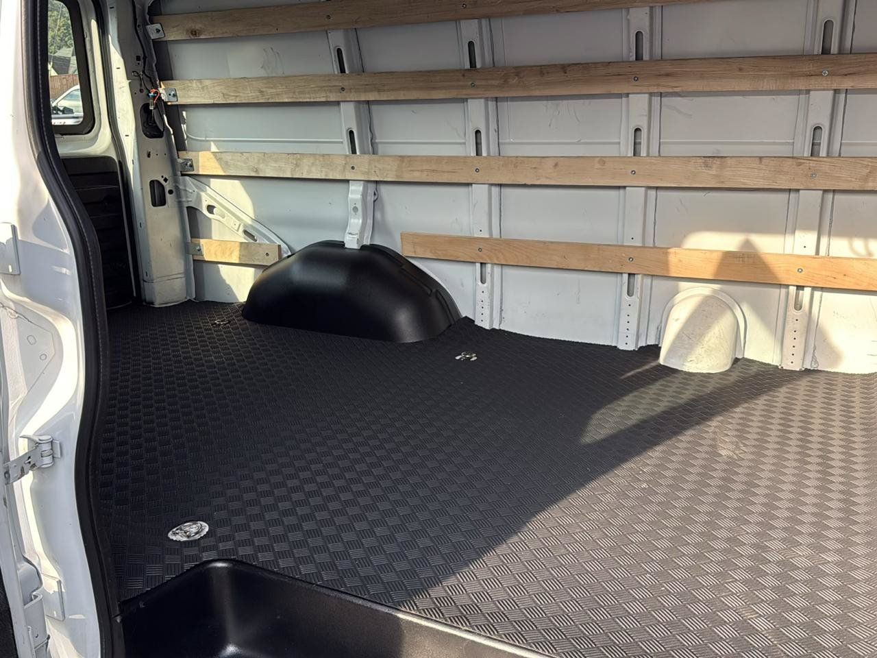 Used 2025 Chevrolet Express 2500 w/ Driver Convenience Package RWD image 19