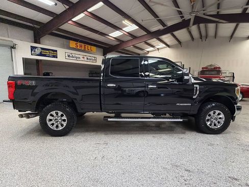 Used 2019 Ford F250 XLT w/ XLT Premium Package AWD/4WD image 9