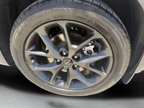 Used 2022 Chrysler Pacifica Touring-L w/ Uconnect Theater Family Group AWD/4WD image 35