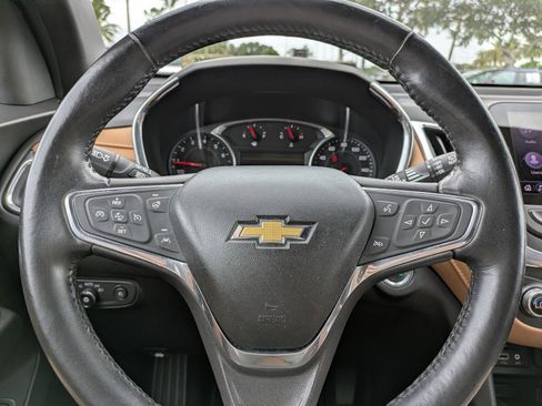 Used 2019 Chevrolet Equinox Premier FWD image 24