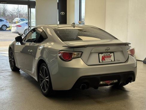 Used 2015 Scion FR-S image 8