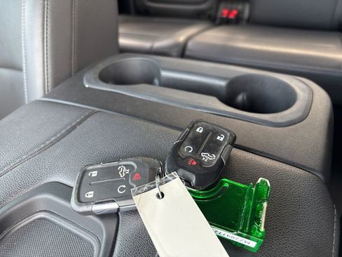 Used 2021 Chevrolet Silverado 1500 LTZ w/ LTZ Convenience Package II image 28