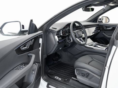 New 2025 Audi Q8 Premium Plus image 7