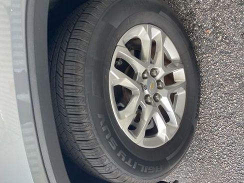 Used 2020 Chevrolet Traverse LS FWD image 7