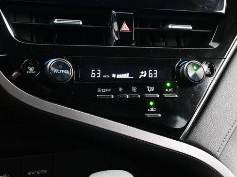 Used 2023 Toyota Camry LE w/ Protection Package (Q2) (TMS) FWD image 20