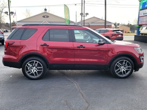 Used 2017 Ford Explorer Sport w/ Equipment Group 401A image 4