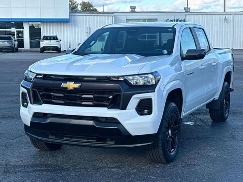 Certified 2023 Chevrolet Colorado LT w/ LT Convenience Package image 3