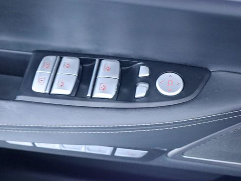 Used 2018 BMW 750i RWD image 29