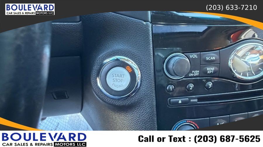 Used 2012 INFINITI FX35 AWD w/ Premium Pkg image 19