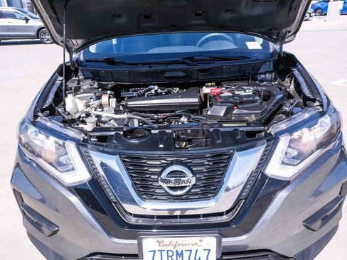 Used 2017 Nissan Rogue S AWD/4WD image 27