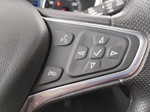 Used 2023 Chevrolet Equinox LT image 19