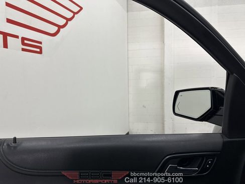 Used 2019 Chevrolet Suburban LT image 40