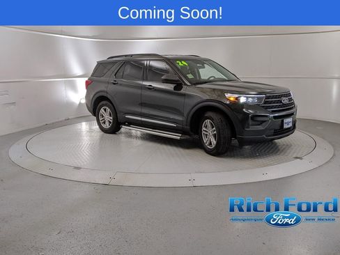 Certified 2024 Ford Explorer XLT image 1
