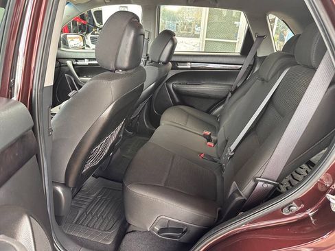 Used 2014 Kia Sorento LX AWD/4WD image 14