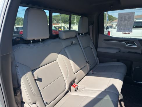 Used 2025 GMC Sierra 1500 SLT w/ SLT Premium Plus Package AWD/4WD image 12