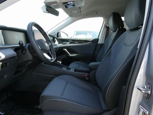 New 2025 Volkswagen Tiguan SE image 26