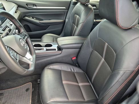 Used 2025 Nissan Altima 2.5 SR FWD image 24