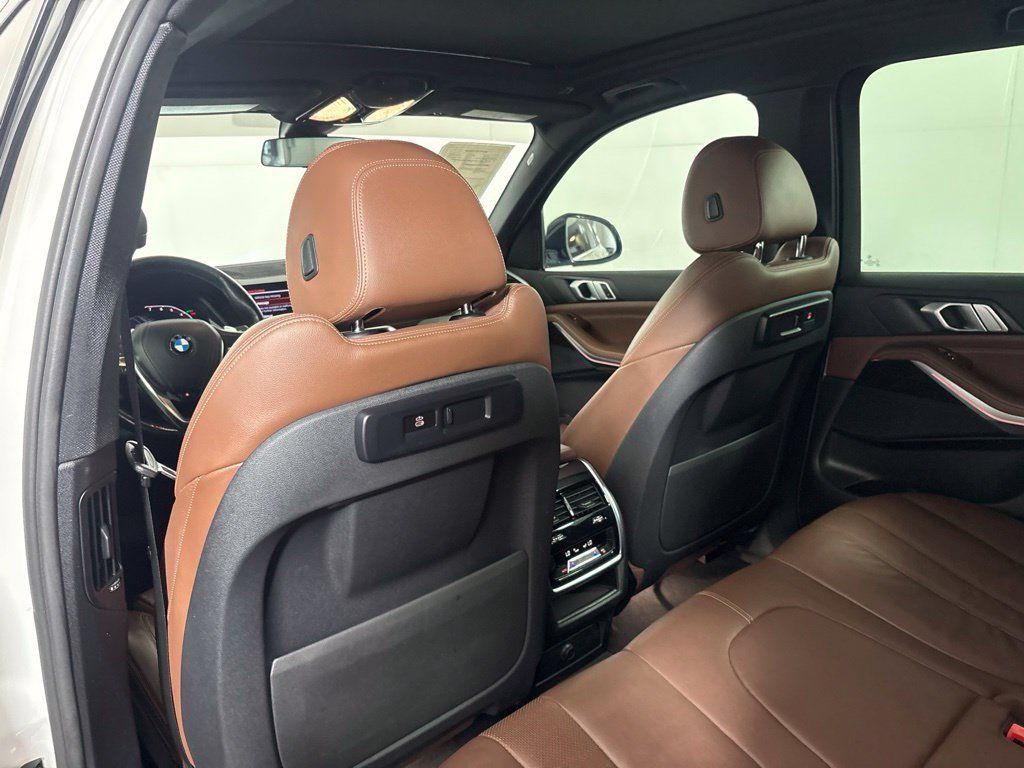 Used 2019 BMW X5 xDrive40i w/ Convenience Package AWD/4WD image 28