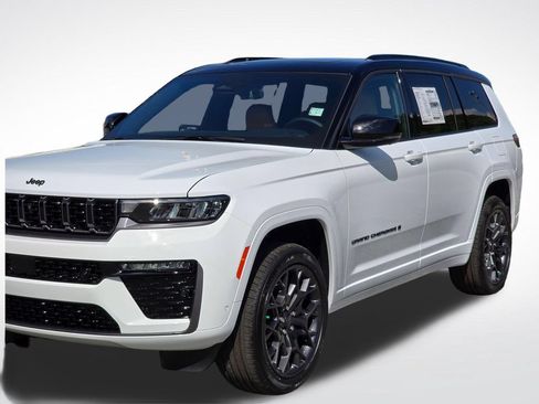 New 2026 Jeep Grand Cherokee L Summit w/ Obsidian Package AWD/4WD image 42