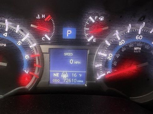 Used 2016 Toyota 4Runner SR5 image 16