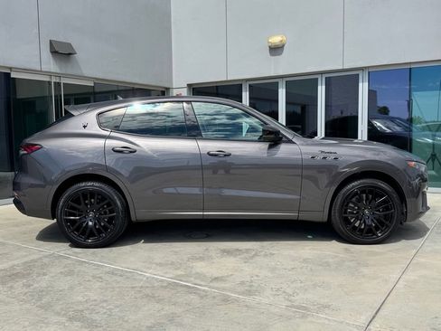 Certified 2022 Maserati Levante Modena AWD/4WD image 9