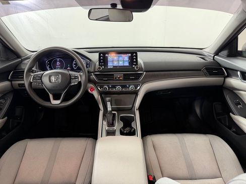 Used 2020 Honda Accord EX image 25
