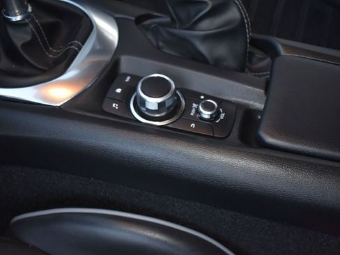 Used 2022 MAZDA MX-5 Miata Club w/ Interior Package image 14