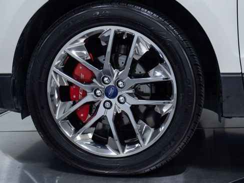Used 2016 Ford Edge Titanium w/ Technology Package FWD image 26