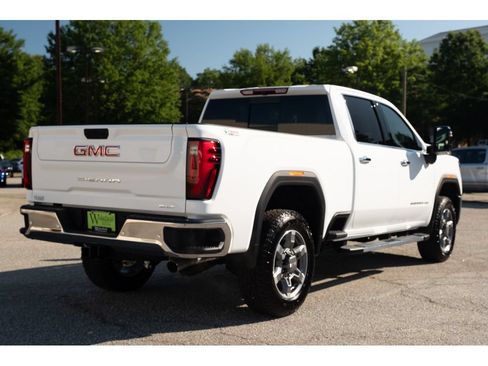 New 2026 GMC Sierra 2500 SLT w/ SLT Premium Package AWD/4WD image 8