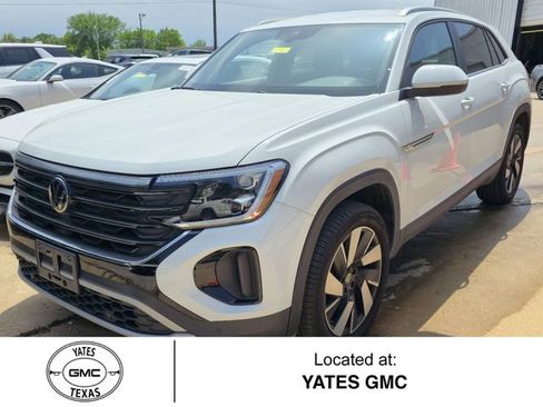 Used 2025 Volkswagen Atlas Cross Sport SE AWD/4WD image 1