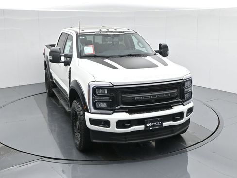 New 2026 Ford F250 Lariat w/ Black Appearance Package image 40