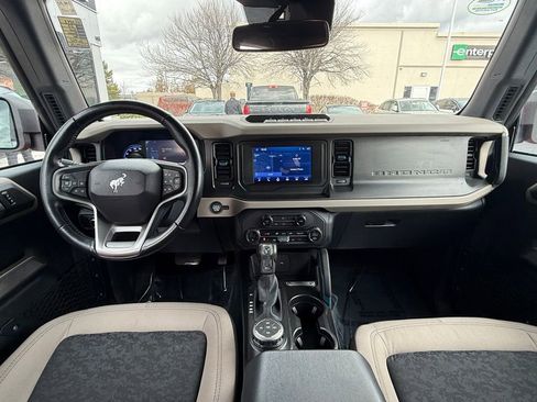 Used 2023 Ford Bronco Wildtrak image 21