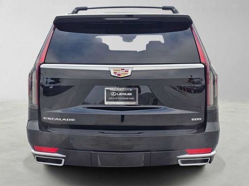 Used 2024 Cadillac Escalade ESV Premium Luxury Platinum AWD/4WD image 4