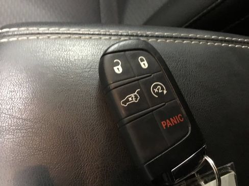 Used 2022 Jeep Compass Latitude w/ Convenience Group AWD/4WD image 10