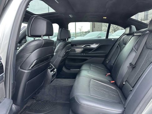 Used 2020 BMW 750i xDrive w/ M Sport Package image 16