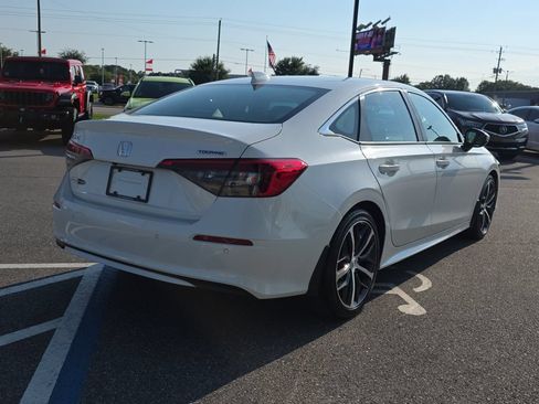 Used 2024 Honda Civic Touring image 8