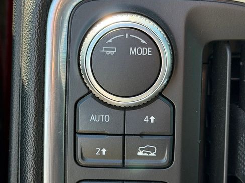 Used 2020 GMC Sierra 1500 Elevation w/ Elevation Value Package AWD/4WD image 15