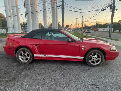 Used 2004 Ford Mustang Deluxe Convertible image 2