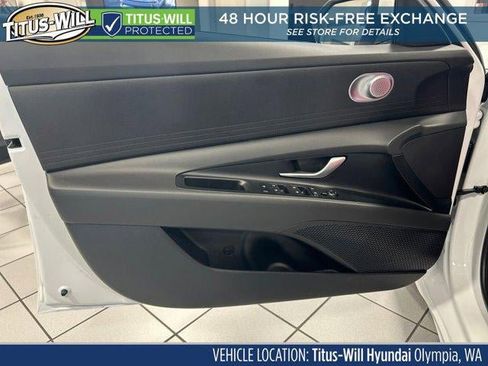 New 2026 Hyundai Elantra SE image 21