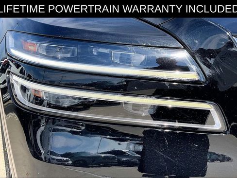 Used 2022 Genesis GV80 2.5T w/ Advanced Package 03 image 40