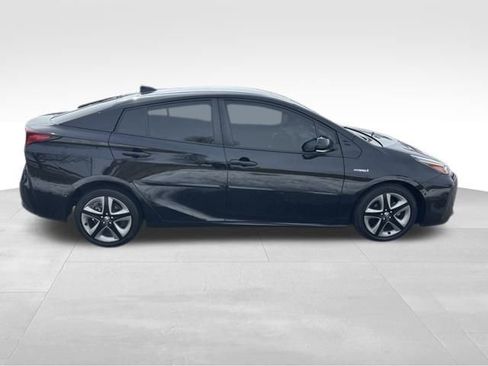 Used 2019 Toyota Prius L Eco image 5