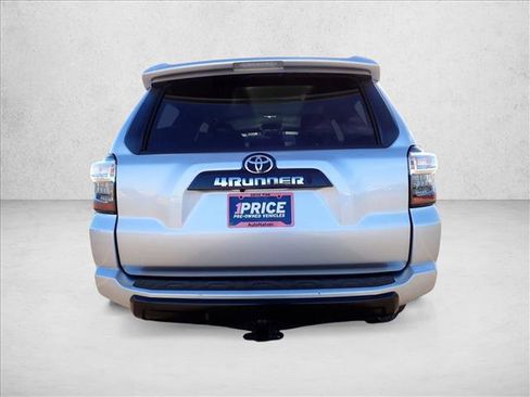 Used 2023 Toyota 4Runner TRD Off-Road image 3